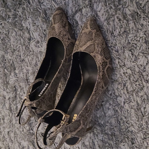 Express Shoes - NWT Express Snake Print Heels